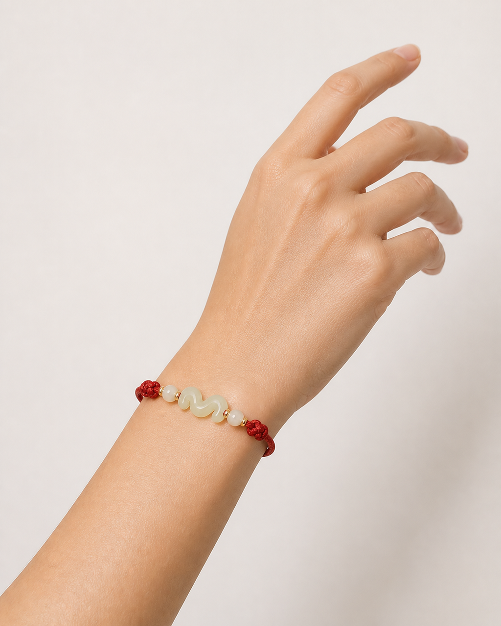 Snake Jade Red Cord Bracelet | 蛇生肖玉石紅繩手鏈